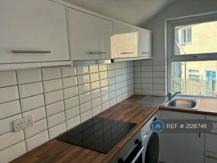 1 Bedroom Maisonette To Rent In St. Stephens Road, Nottingham, NG2