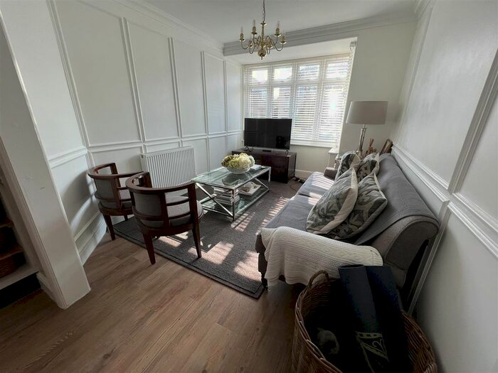 3 Bedroom Semi-Detached House To Rent In Lovell Road, Cambridge, CB4