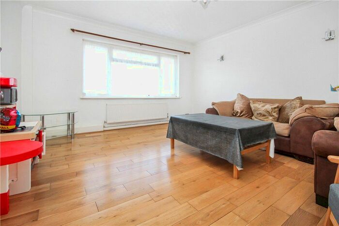 2 Bedroom Maisonette To Rent In Chertsey Road, Ashford, Surrey, TW15