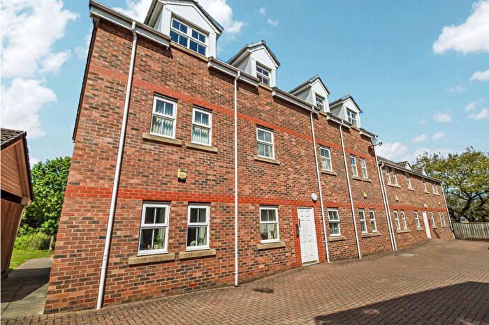 2 Bedroom Flat For Sale In Old Eltringham Court, Prudhoe, NE42
