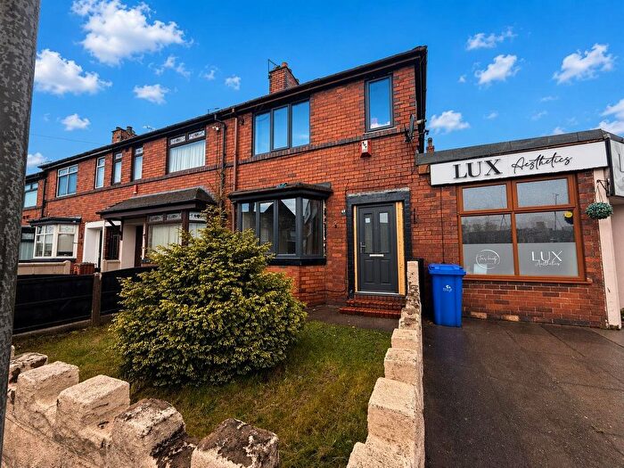 3 Bedroom Property To Rent In Victoria Place, Fenton, ST4