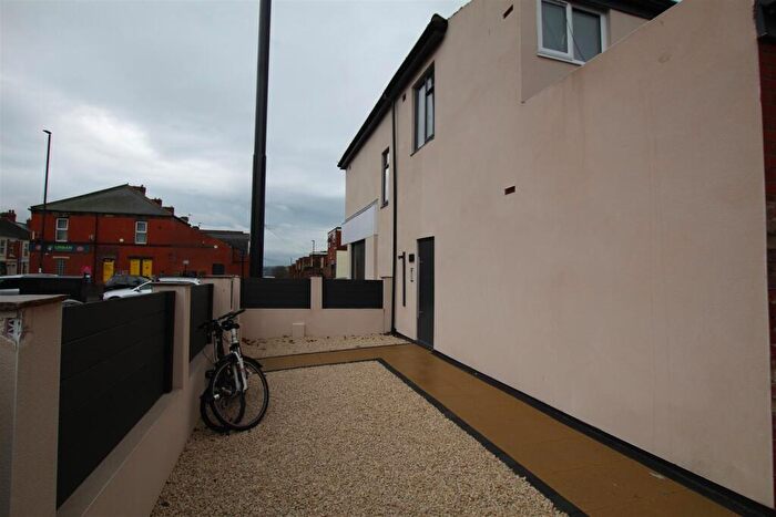 1 Bedroom Apartment To Rent In West Road, Fenham, Newcastle Upon Tyne, NE4