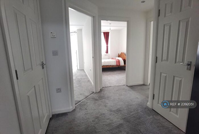2 Bedroom Flat To Rent In The Elms, Luton, LU1