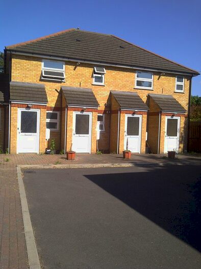 1 Bedroom Maisonette To Rent In Hounslow Road, Hanworth, Feltham, TW13