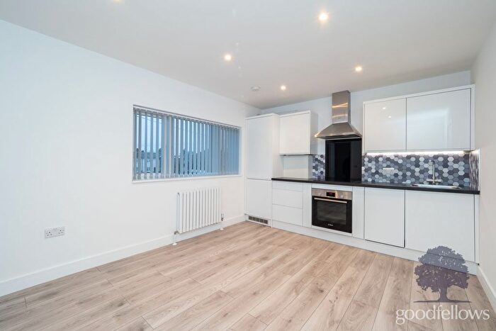 1 Bedroom Flat To Rent In Borough Road, Mitcham, CR4