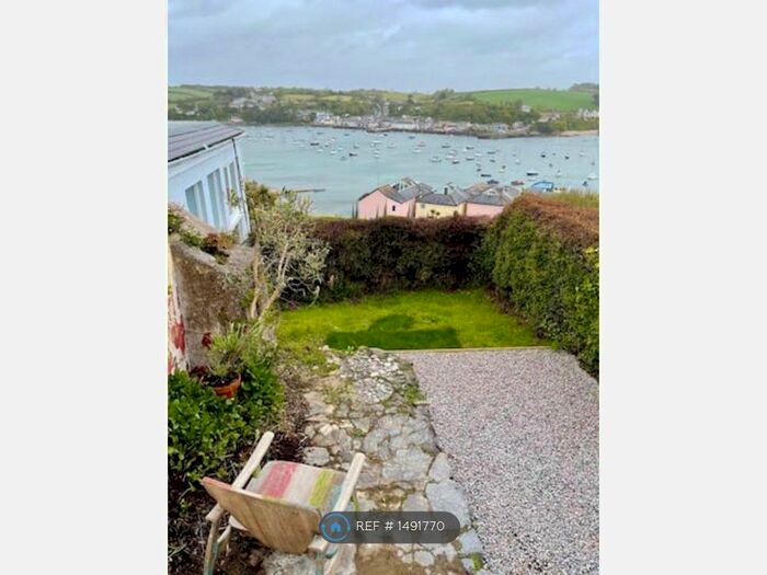 2 Bedroom Semi-Detached House To Rent In Harbour Cottages, Falmouth, TR11
