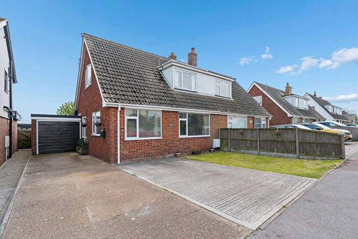 3 Bedroom Semi-Detached House For Sale In Hardy Road, St Margarets At Cliffe, CT15