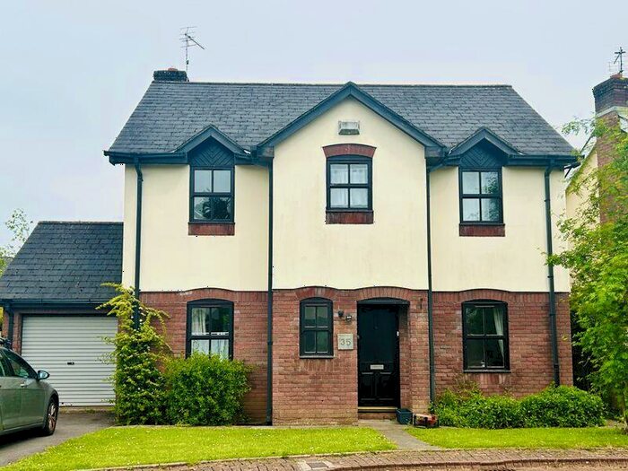 4 Bedroom Detached House To Rent In Middlegate Court, Cowbridge, Vale Of Glamorgan, CF71