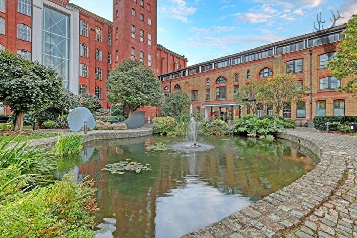 1 Bedroom Apartment To Rent In Fairfield Road, Bow Quarter, E3