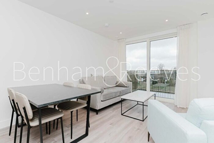 2 Bedroom Apartment To Rent In Moorehead Way, Kidbrooke Village, SE3