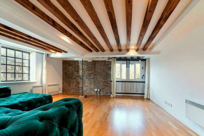 2 Bedroom Flat To Rent In Aberdeen Wharf, Wapping High Street, E1W