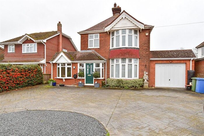 4 Bedroom Detached House For Sale In Canterbury Road, Sittingbourne, Kent, ME10