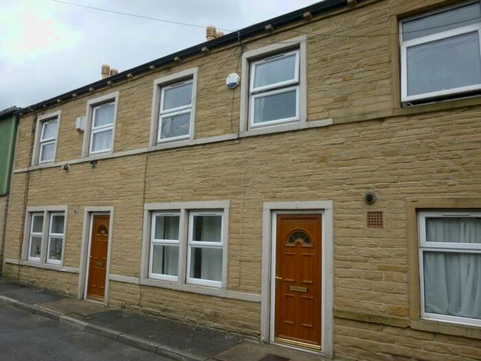 1 Bedroom Terraced House To Rent In Fearnside Street, Off Hollings Road, BD8