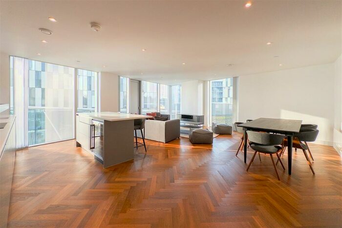 3 Bedroom Apartment To Rent In South Tower, Owen Street, M15