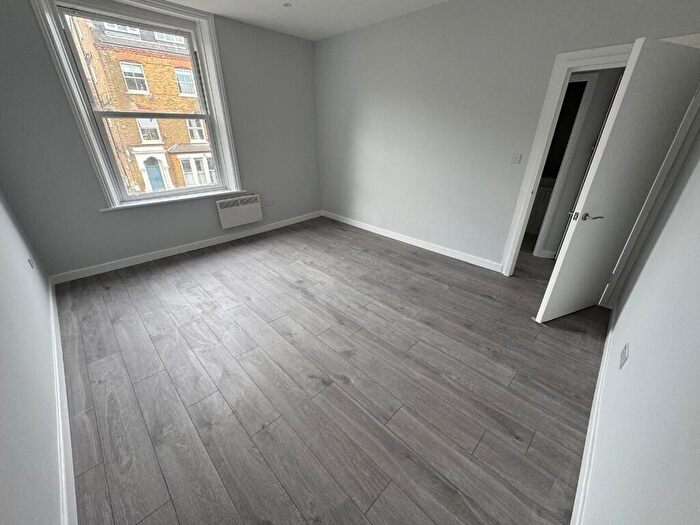 Studio To Rent In Alexandra Grove, London, N4