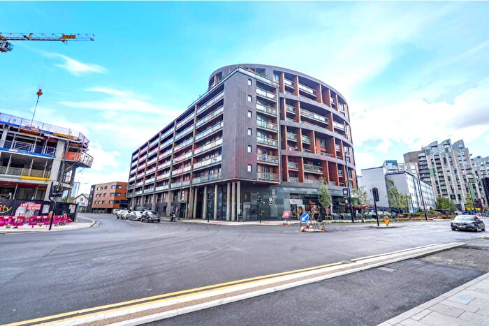 2 Bedroom Flat To Rent In The Sphere, Hallsville Road, London, E16