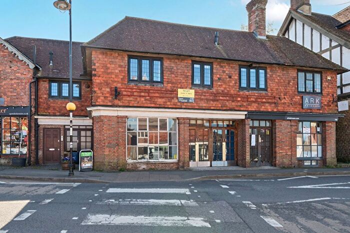 1 Bedroom Flat For Sale In High Street, Haslemere, GU27