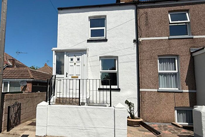3 Bedroom Semi Detached House For Sale In Coxes Lane, Ramsgate, CT12