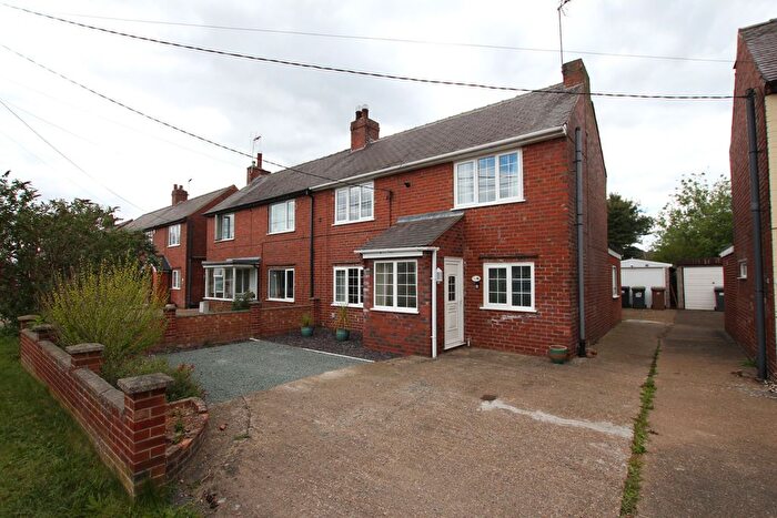3 Bedroom Semi-Detached House For Sale In Lincoln Road, North Hykeham, LN6