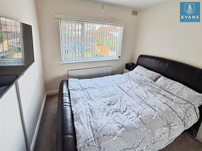 3 Bedroom Terraced House For Sale In Eastcotes, Tile Hill, Coventry, CV4