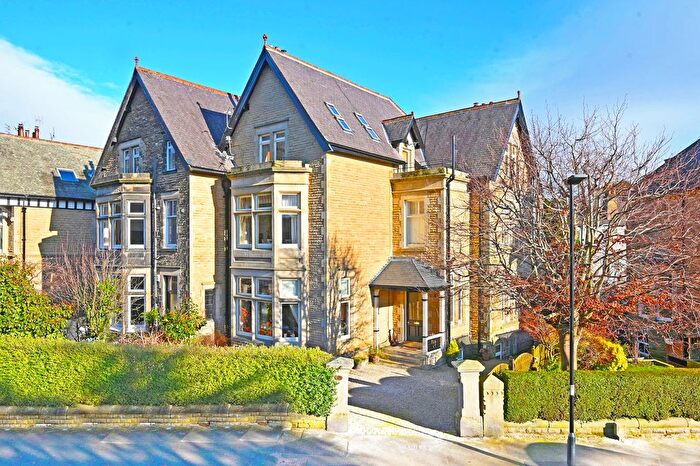 2 Bedroom Flat For Sale In Park Drive, Harrogate, HG2