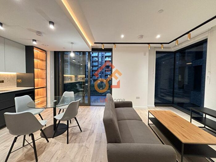 2 Bedroom Flat To Rent In Vermont House, Dingley Road, London, EC1V