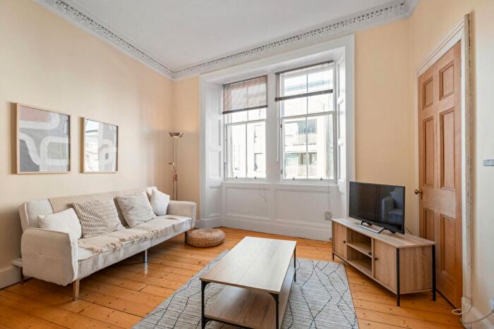 2 Bedroom Flat To Rent In Eyre Terrace, New Town, Edinburgh, EH3