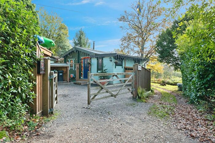 1 Bedroom Lodge For Sale In Chilly Hill, Blissford, Fordingbridge, SP6