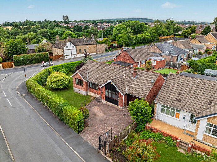 3 Bedroom Detached Bungalow For Sale In Woodburn Drive, Sheffield, S35