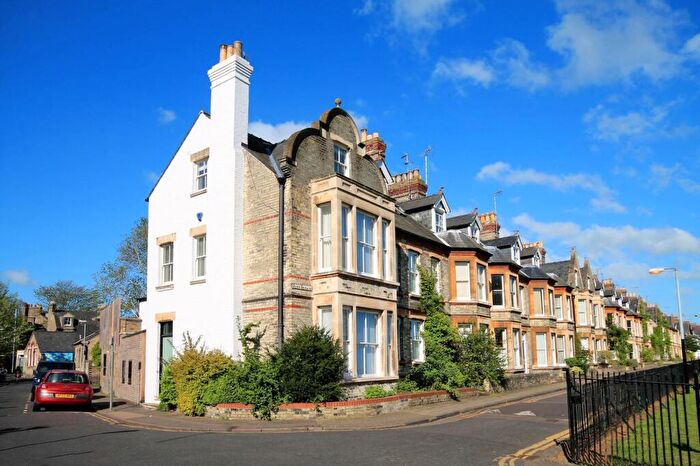 4 Bedroom End Of Terrace House To Rent In Park Parade, Cambridge, CB5