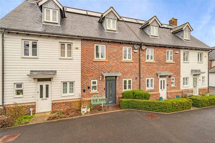 3 Bedroom Terraced House For Sale In Broomfield, Bells Yew Green, Tunbridge Wells, TN3