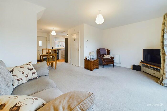 2 Bedroom Semi-Detached House For Sale In Ainger Drive, Alrewas, DE13