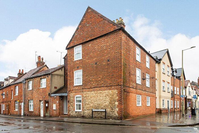 2 Bedroom Property To Rent In St. Edmunds Lane, Abingdon, OX14