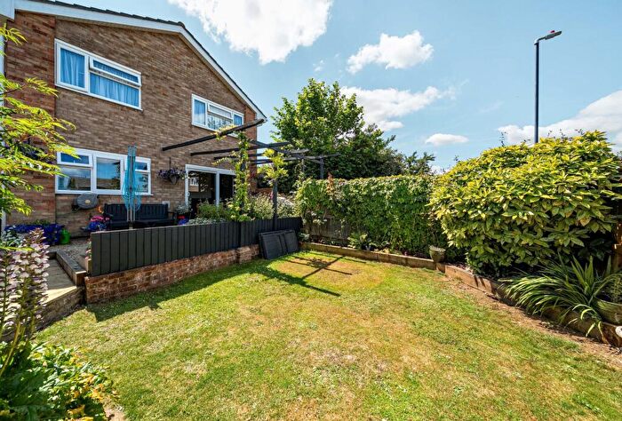 4 Bedroom Detached House For Sale In Robin Way, Chipping Sodbury, South, Gloucestershire, BS37