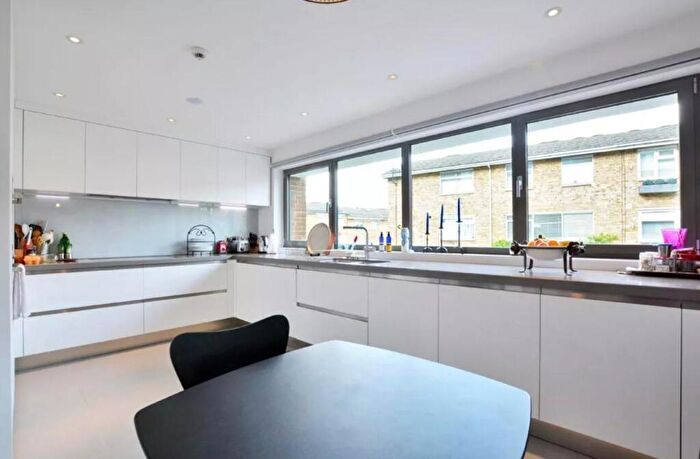 5 Bedroom House To Rent In Meadowbank, Primrose Hill, NW3