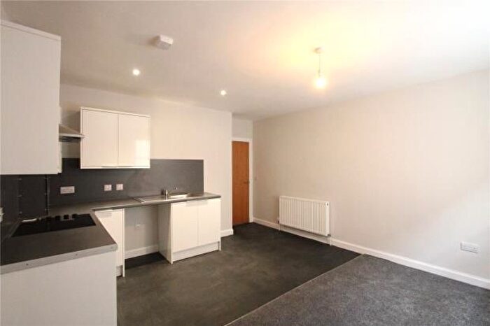 2 Bedroom Flat To Rent In King Street, Castle Douglas, DG7