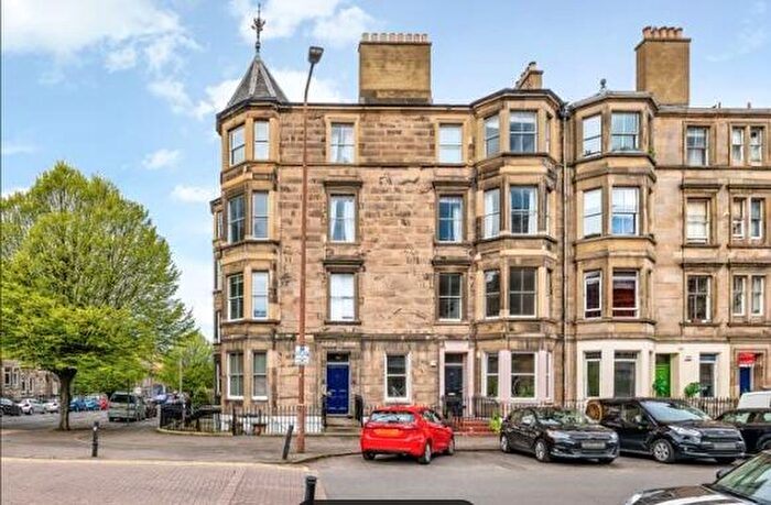 2 Bedroom Flat To Rent In Montgomery Street, Edinburgh, Midlothian, EH7