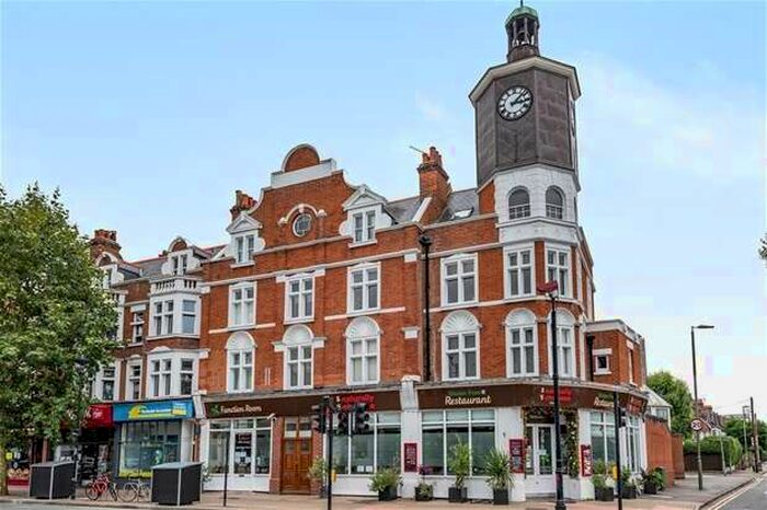 2 Bedroom Flat To Rent In Brighton Road, Surbiton, KT6