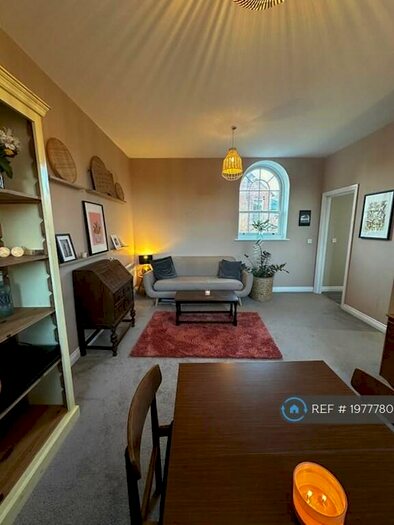 2 Bedroom Flat To Rent In Nightingales, Bishops Stortford, CM23