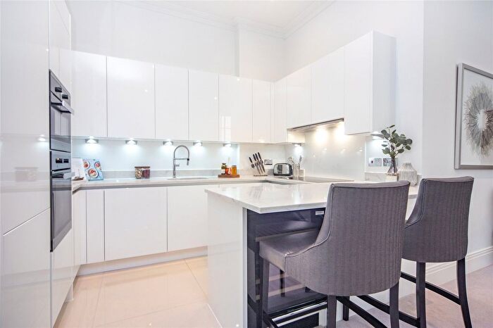 1 Bedroom Flat To Rent In Palace Wharf, Rainville Road, Hammersmith, W6