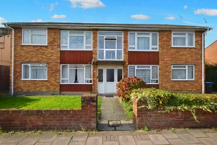 1 Bedroom Flat To Rent In Llanover Road, Wembley, HA9