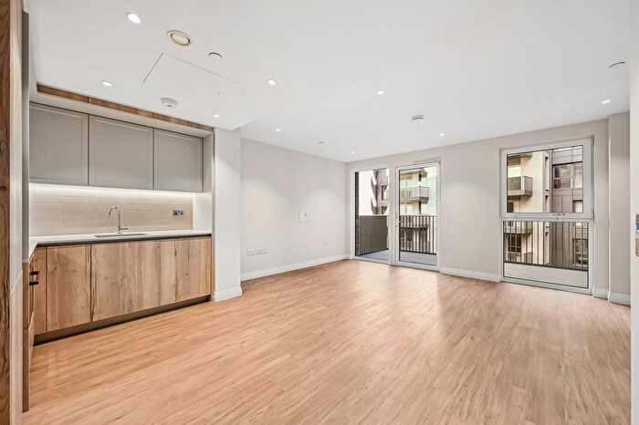1 Bedroom Flat To Rent In Oval Village, Woodall Way, London, SE11