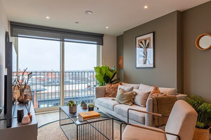 2 Bedroom Flat To Rent In Flat, Hairpin House, Bradford Street, Birmingham, B12