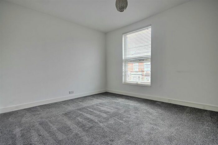 3 Bedroom Terraced House To Rent In Shearer Road, Portsmouth, PO1