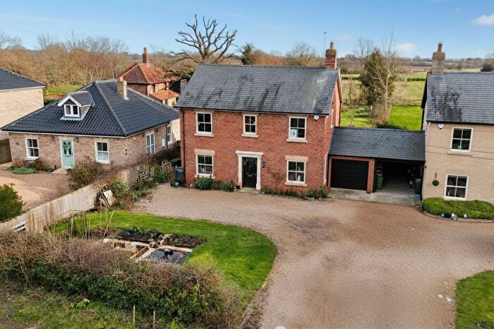 4 Bedroom Link Detached House For Sale In Seething Street, Seething, Norwich, NR15