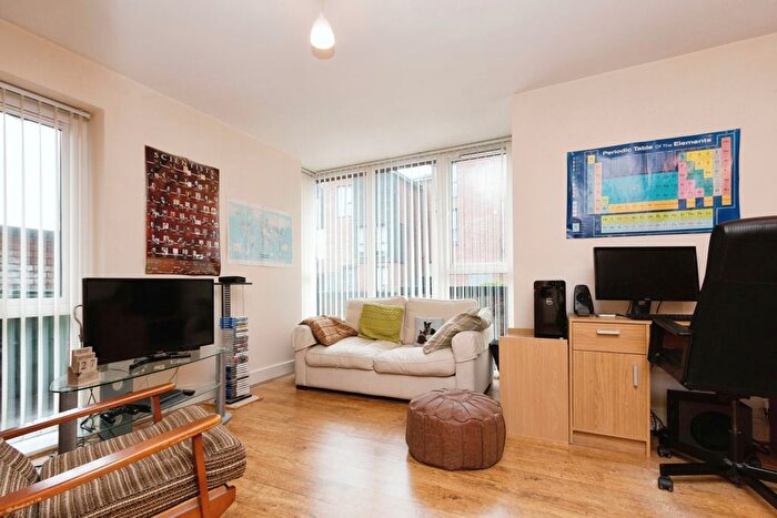 1 Bedroom Flat For Sale In Oxford Way, Basingstoke, Hampshire, RG24