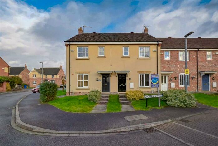 3 Bedroom Terraced House To Rent In Coopers Croft, Leven, Beverley, HU17