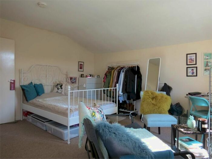 Studio To Rent In Queens Road, Watford, Hertfordshire, WD17