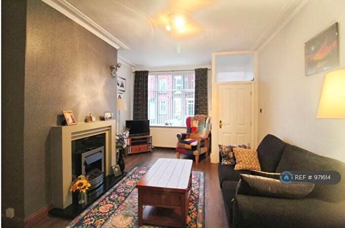 2 Bedroom Terraced House To Rent In Raincliffe Terrace, Leeds, LS9