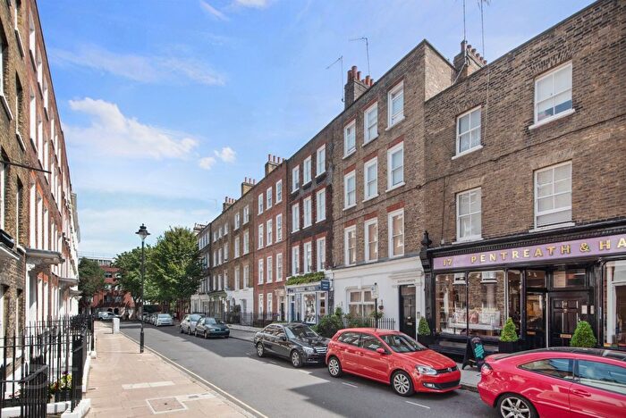 2 Bedroom Flat To Rent In Rugby Street, Bloomsbury, WC1N